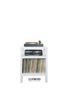Подставка для винилового проигрывателя и пластинок Wood Vinyl 45 | LOMOD